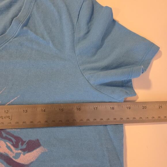 Life Is Good Medium Crusher Tee Blue V-Neck “Purple Mountains Majesty” T-Shirt - Picture 4 of 9